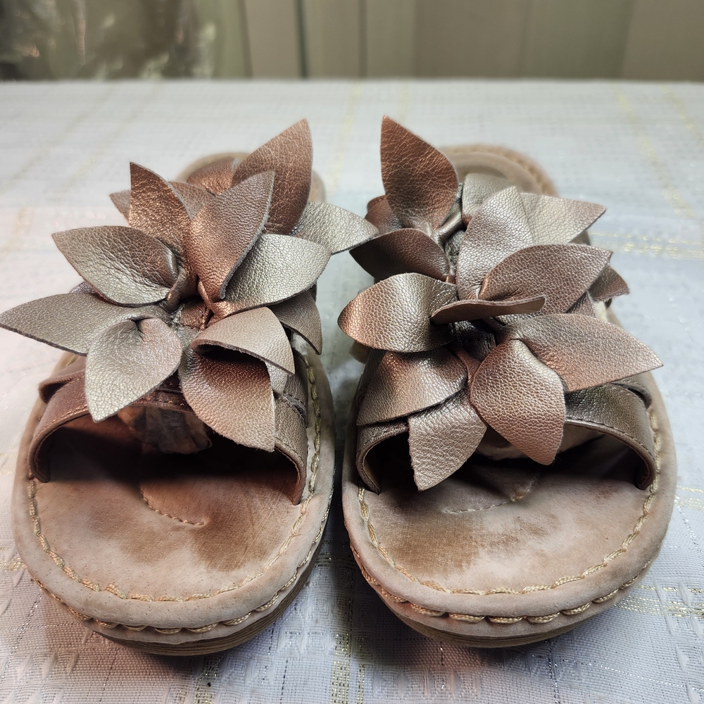 Women's Metallic Rose Gold Floral Slip-On Sandals